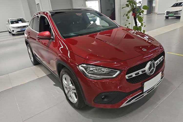 Mercedes-Benz benz gla 2020 — фото 3