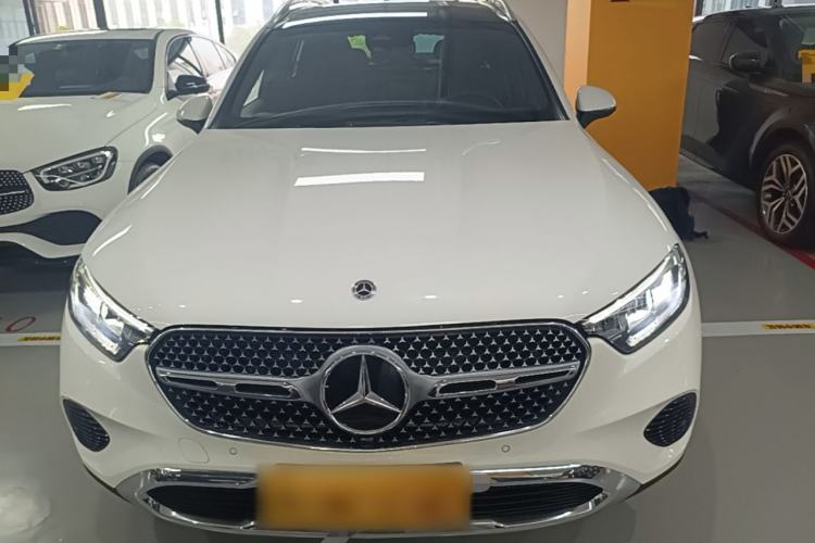 Mercedes-Benz GLC 260 L 2023 — фото 2
