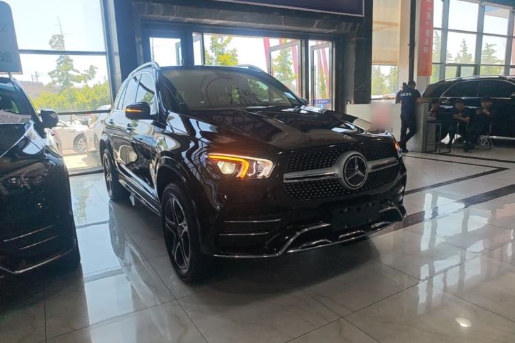 Mercedes-Benz GLE 350 e 2021 — 3