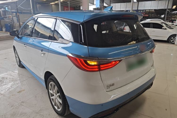 BYD e6 2023 — 4