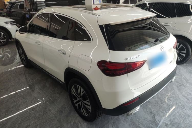 Mercedes-Benz GLA 220 2024 — фото 4
