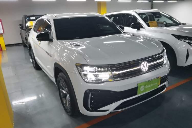 Volkswagen teramont x 2023 — фото 3