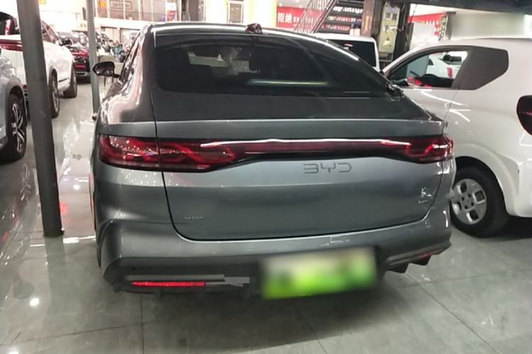 BYD Qin L 2025 — 5