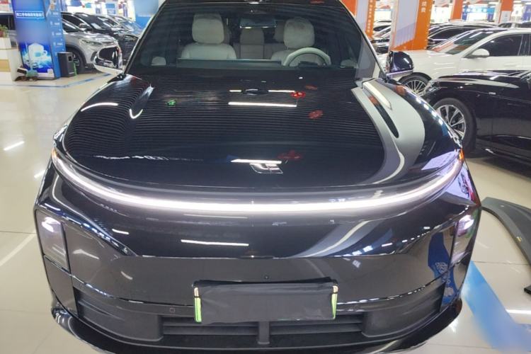 Li Auto L6 2024 — 2
