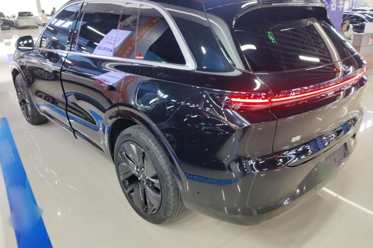 Li Auto L6 2024 — 4