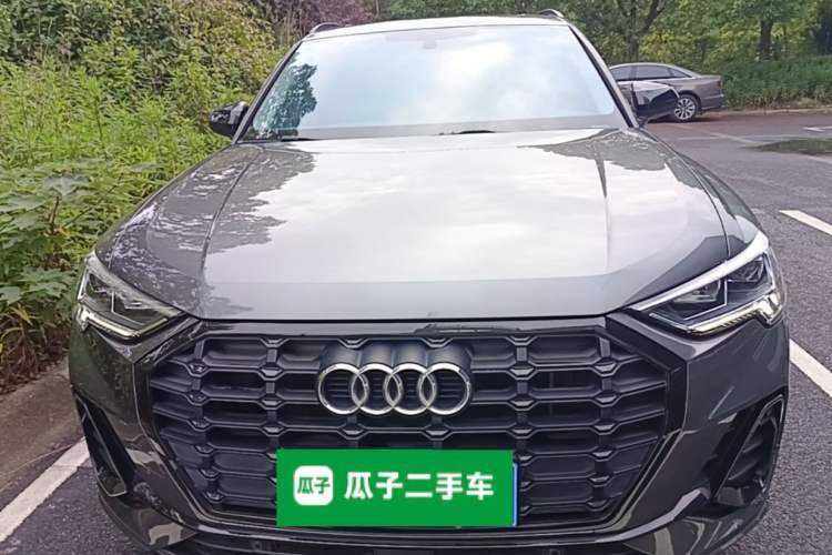 Audi Q3 2022 — 2