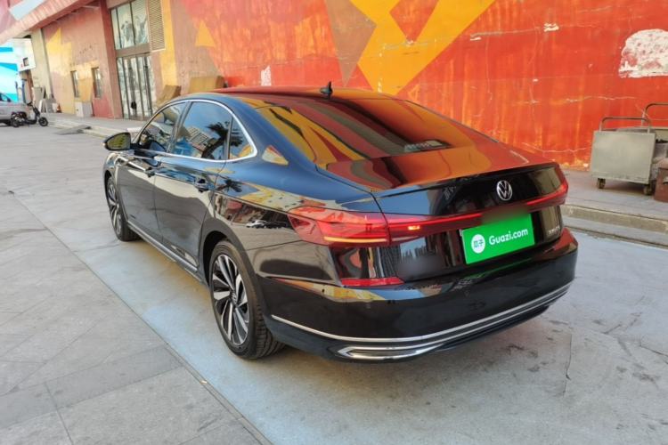 Volkswagen Passat 2024 — 4