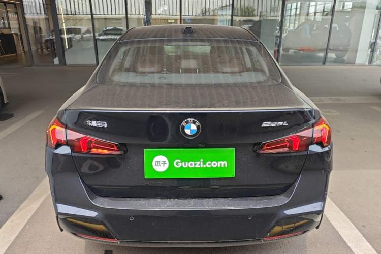 BMW 225L 2025 — 5