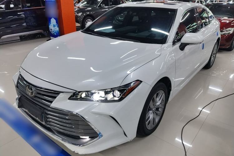 Toyota Avalon 2022 — фото 1