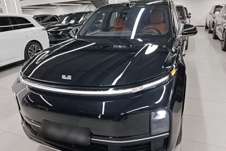 Li Auto L9 2025 — 2