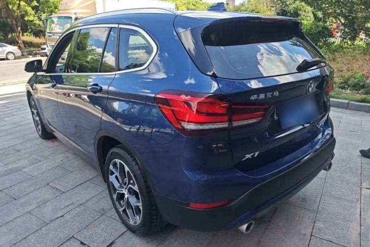 BMW X1 2022 — фото 4