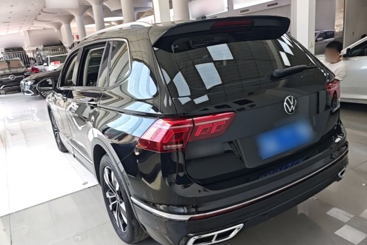 Volkswagen Tiguan L 2022 — фото 4