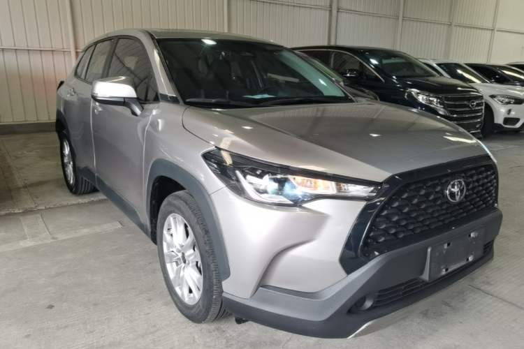 Toyota Corolla Cross 2023 — 3
