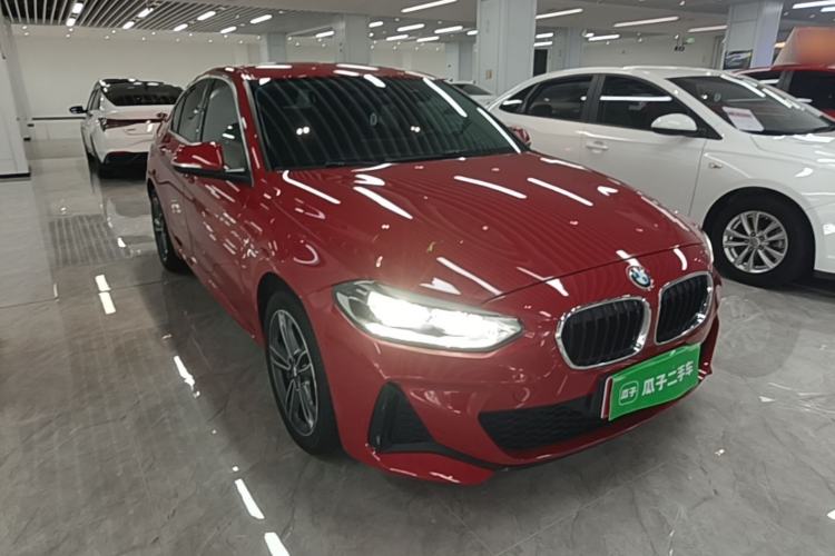 BMW 120i 2021 — фото 3