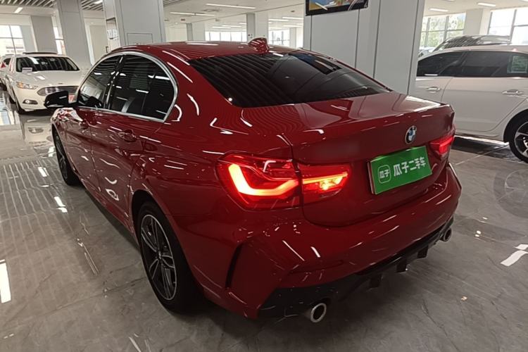 BMW 120i 2021 — фото 4