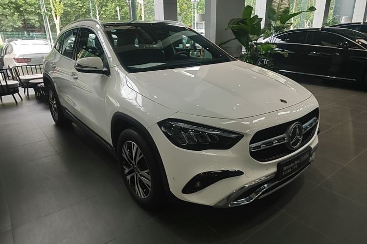 Mercedes-Benz GLA 220 2024 — 3