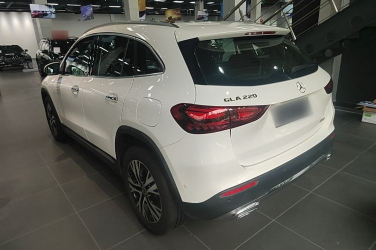 Mercedes-Benz GLA 220 2024 — 4