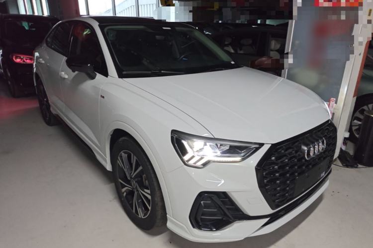 Audi Q3 Sportback 2022 — фото 3