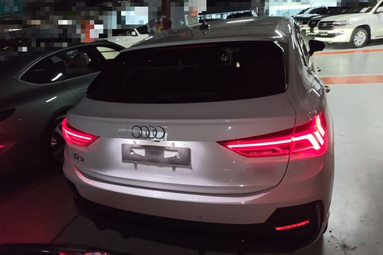 Audi Q3 Sportback 2022 — фото 5