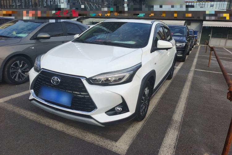 Toyota Yaris L 2020 — фото 3