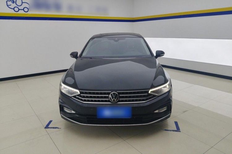 Volkswagen Magotan 2024 — 2