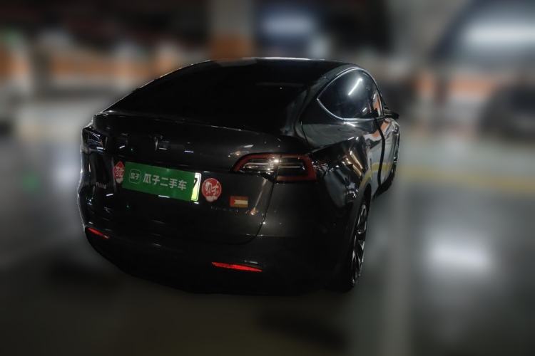 Tesla Model Y 2022 — 4