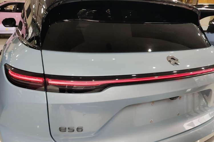 NIO ES6 2023 — 5