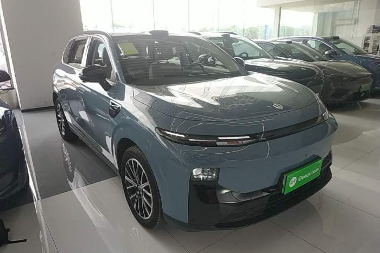 Leapmotor B10 2025 — 3