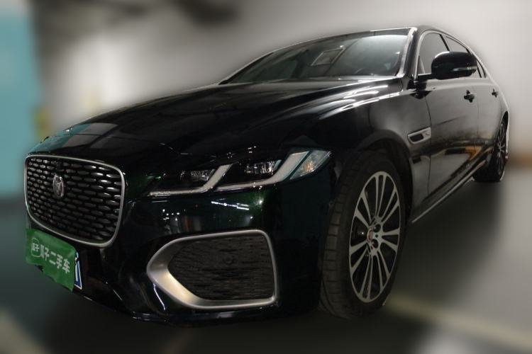 Jaguar XFL 2025 — фото 1