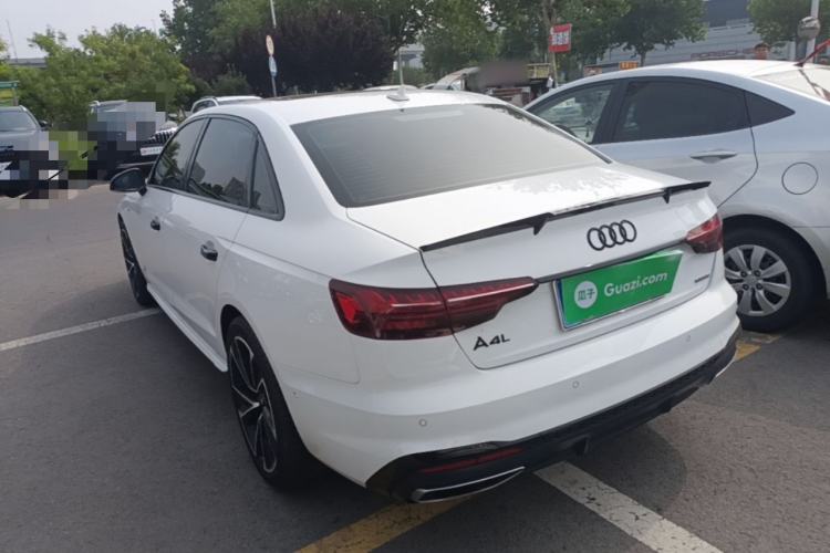Audi A4 2020 — 4