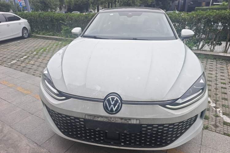 Volkswagen Lamando 2025 — 2