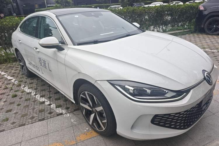 Volkswagen Lamando 2025 — 3