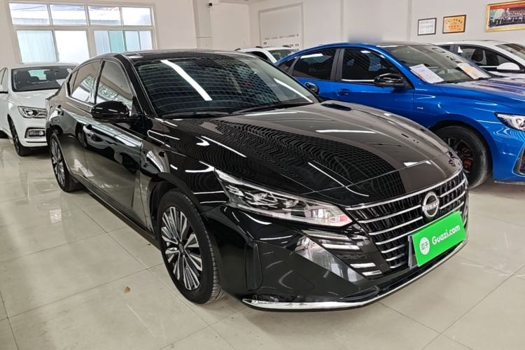 Nissan Altima 2022 — 3