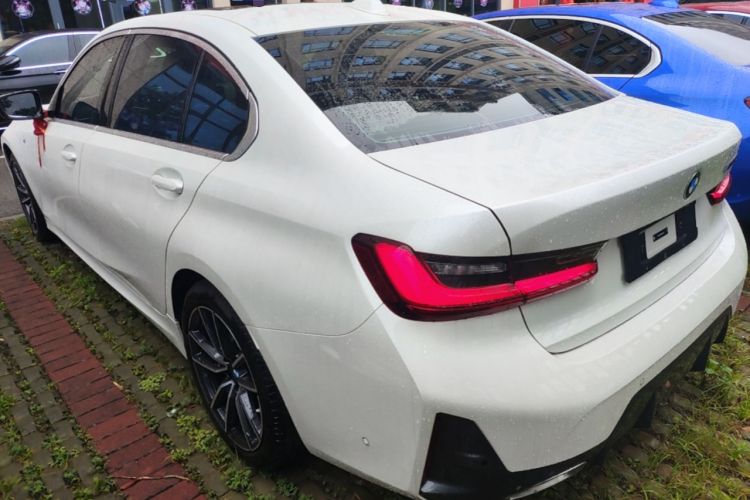 BMW 325Li 2024 — 4
