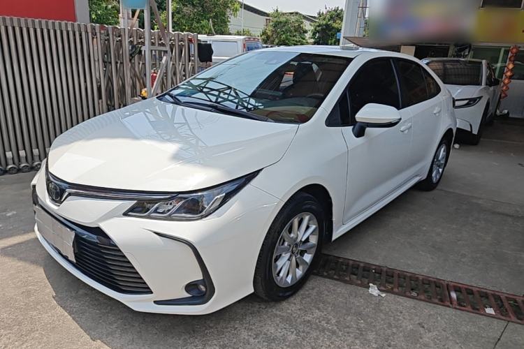 Toyota Corolla 2021 — фото 1