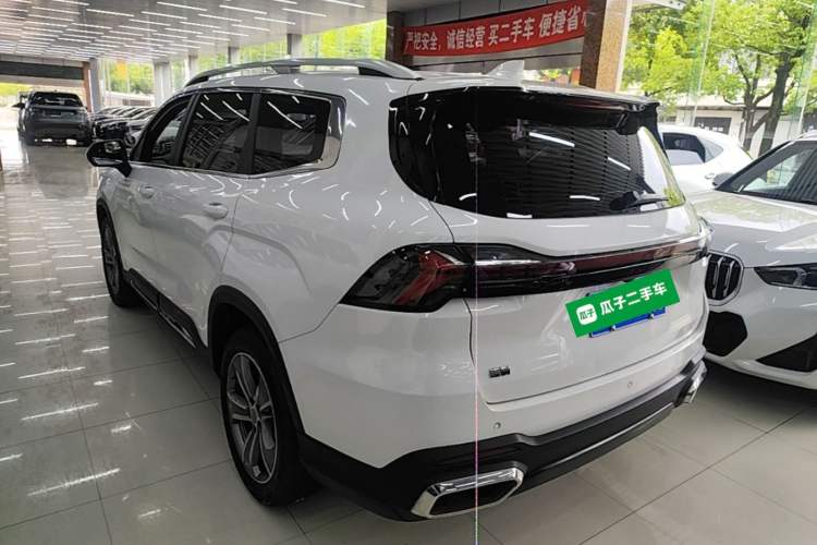 Geely Auto auto haoyue l 2023 — фото 4
