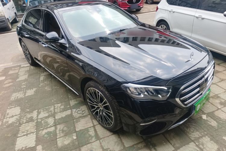 Mercedes-Benz E 300 L 2026 — 3