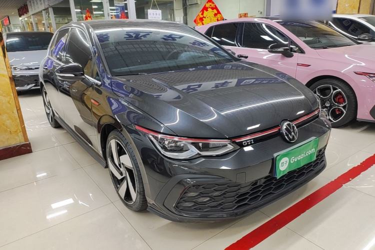 Volkswagen Golf GTI 2023 — 3