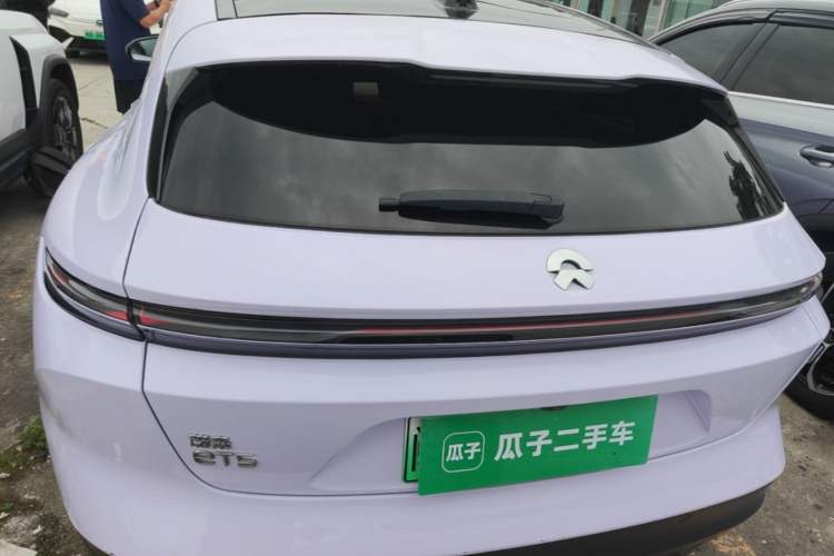 NIO ET5T 2023 — 5