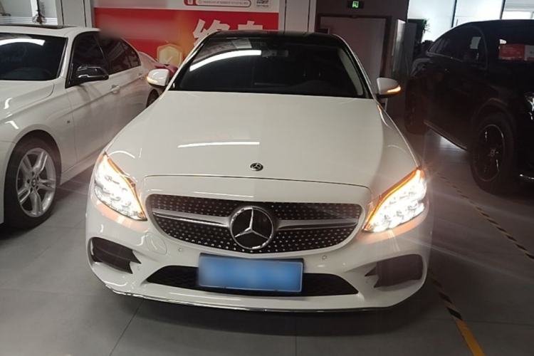 Mercedes-Benz C 260 L 2020 — 2