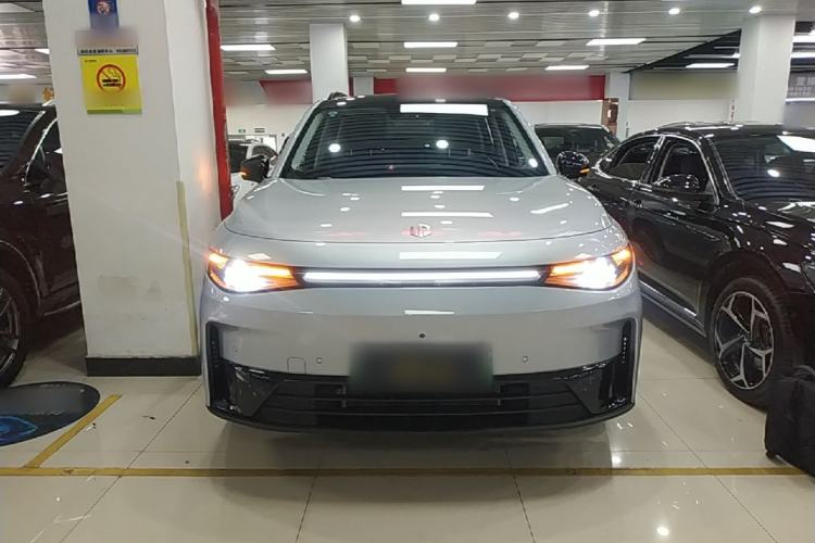 Leapmotor C16 2024 — 2