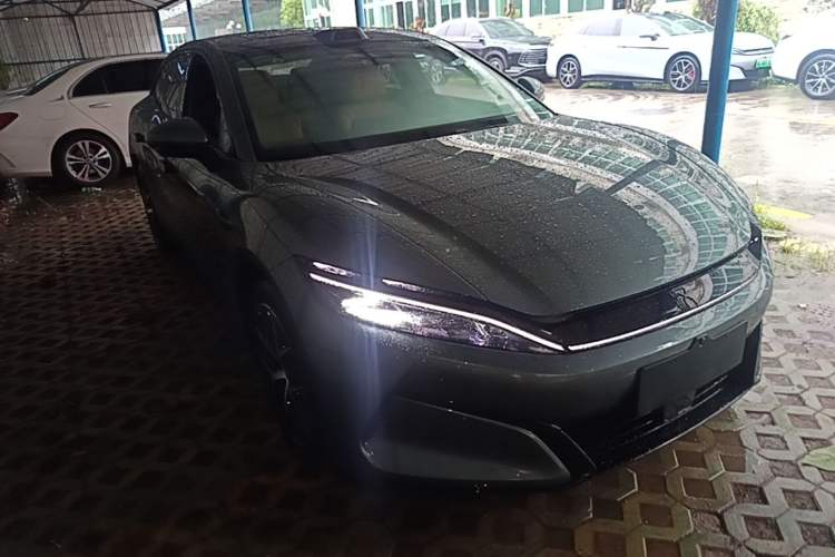 BYD Han L 2025 — 3