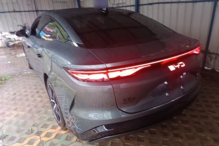 BYD Han L 2025 — 4