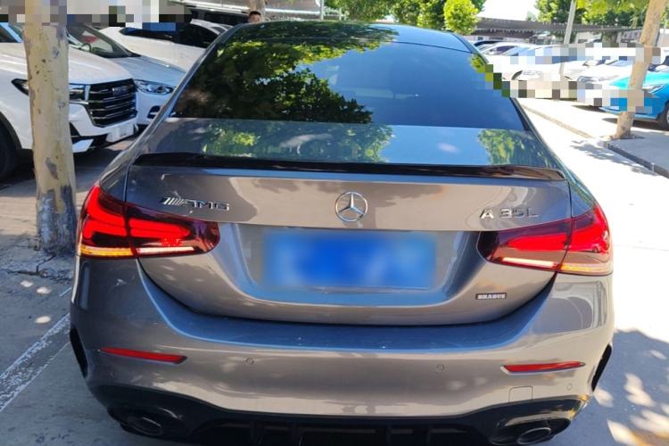 Mercedes-Benz A 35 L 2023 — 5