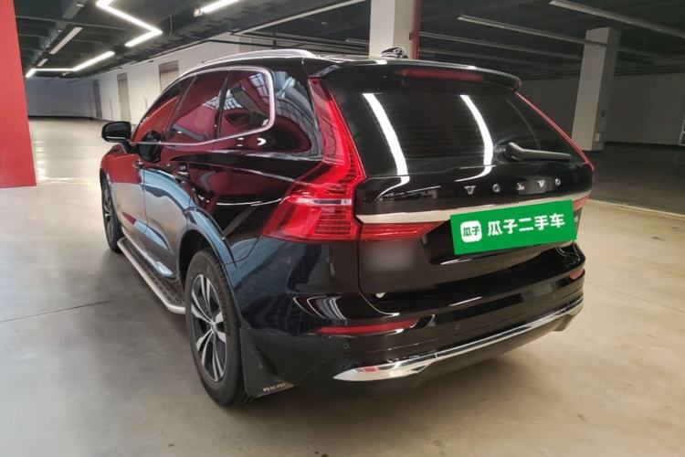 Volvo XC60 2023 — фото 4