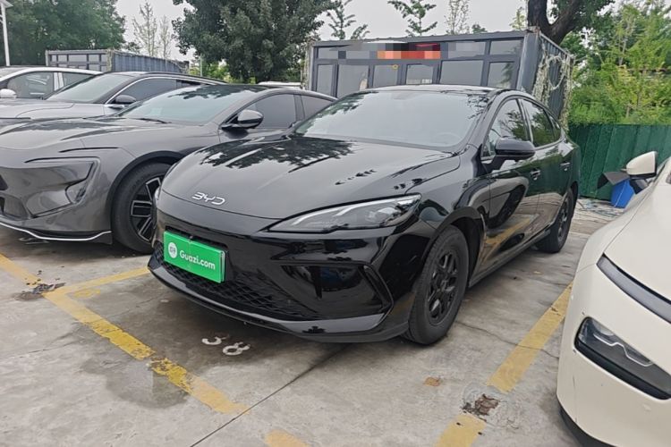 BYD Seal 05 DM-i 2025 — фото 1