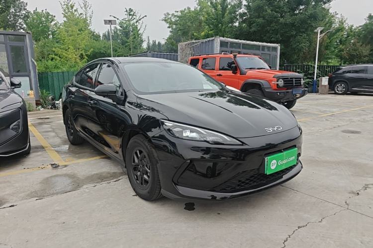 BYD Seal 05 DM-i 2025 — фото 3
