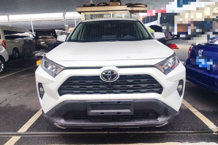 Toyota RAV4 2021 — 2