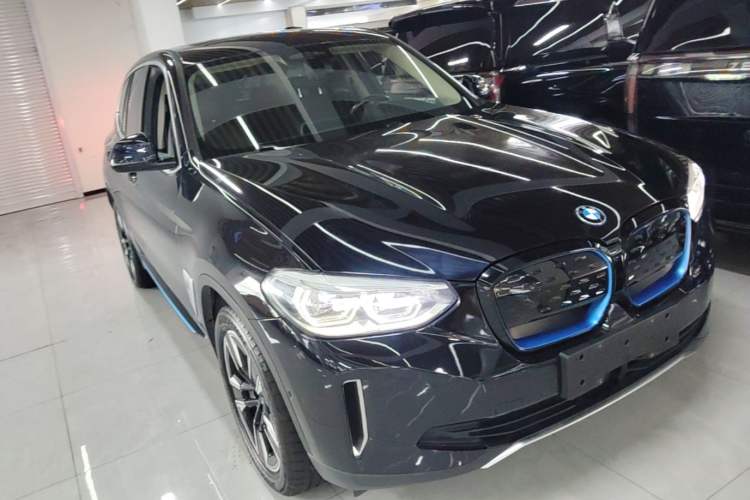BMW iX3 2022 — 3