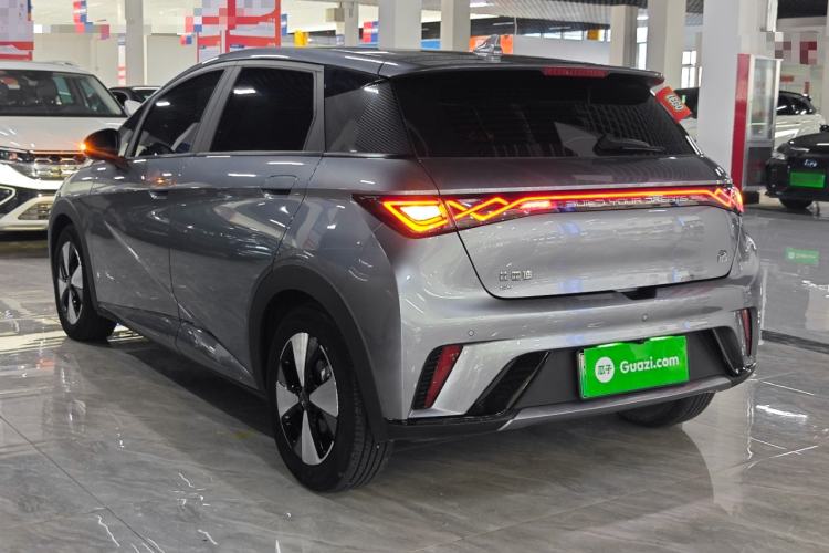 BYD Dolphin 2023 — 4